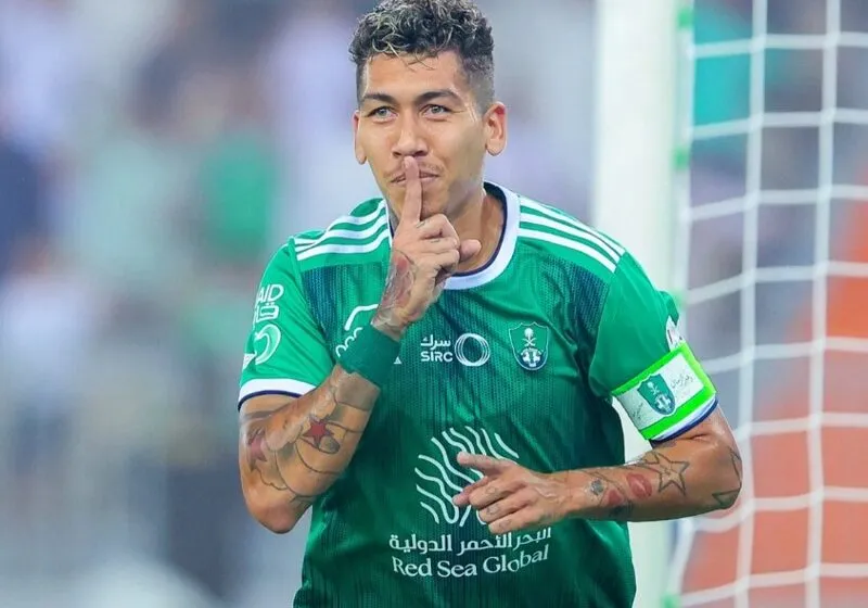 Ngôi sao Roberto Firmino trong màu áo của Al-Ahli