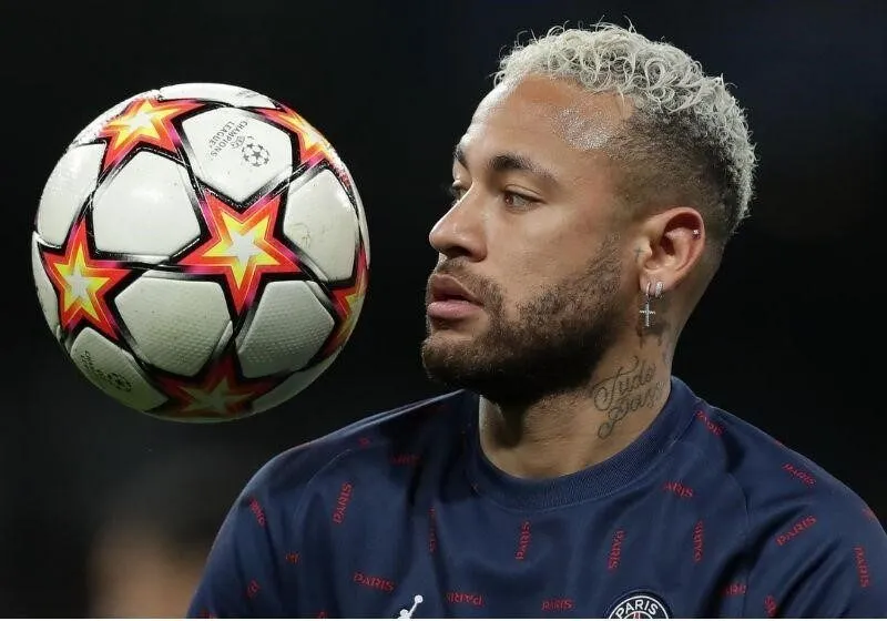 Mỗi cú chạm bóng của Neymar Jr. là một màn trình diễn nghệ thuật trên sân cỏ