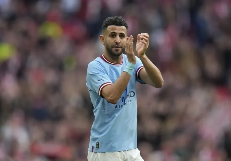 Mahrez và hành trình kỳ diệu cùng Leicester City tại Premier League