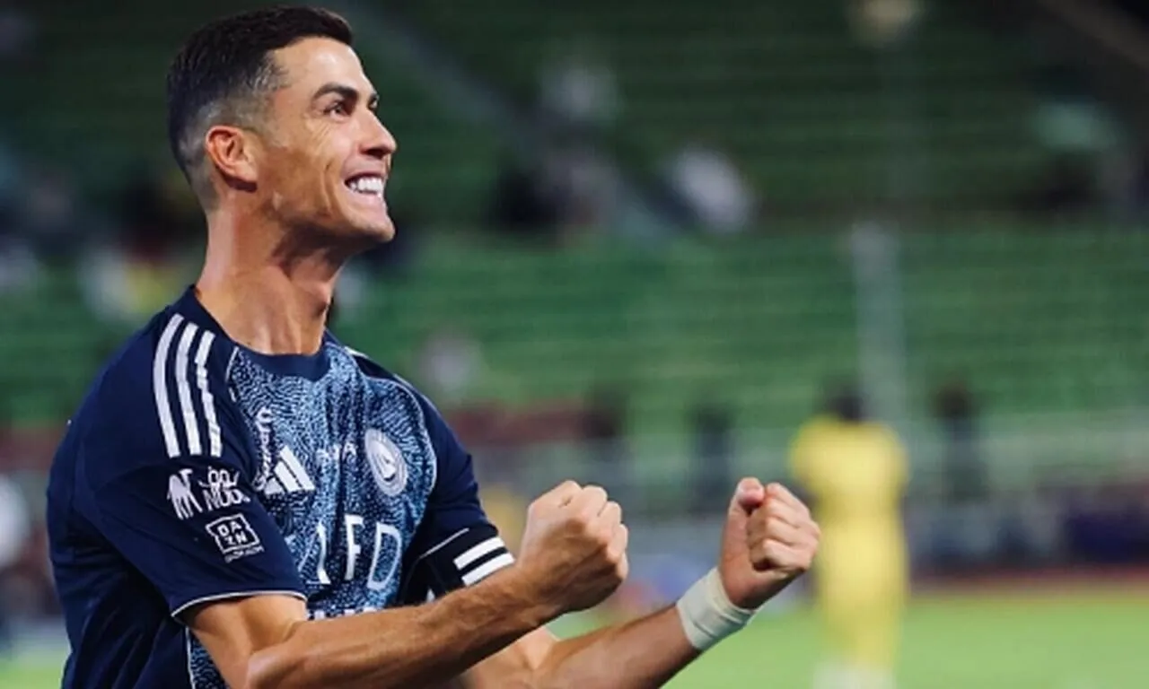 Ronaldo giúp Al Nassr thắng lớn